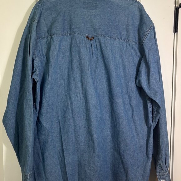 Vintage Marlboro 100% Cotton Blue Jean Button up Mens long Sleeve Shirt Size XL. - Picture 2 of 4